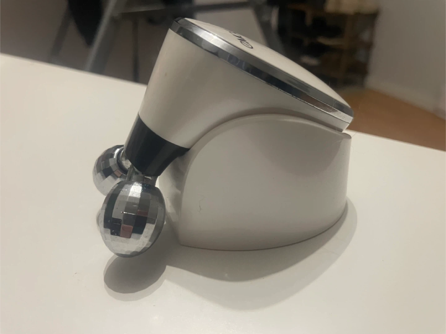 Microcurrent Facial Massager - photo 3