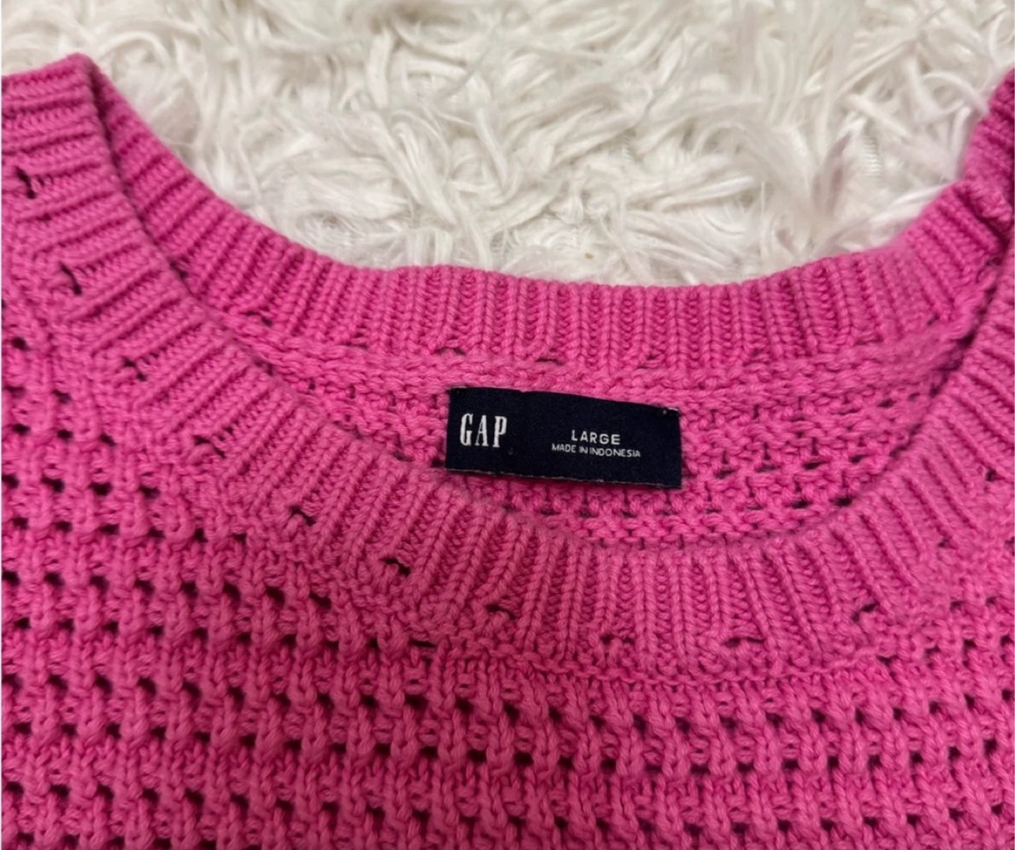 GAP Pink stretchy Crocheted Knit Short Sleeve Top - Size Large - photo 4