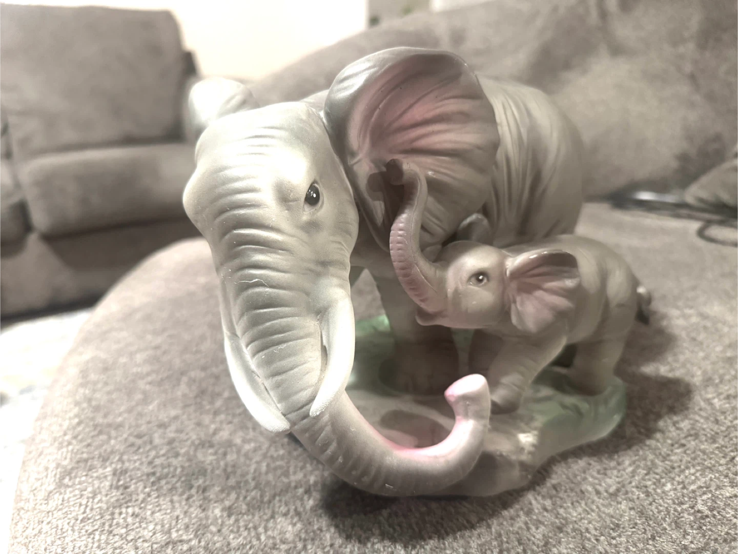 Ceramic Elephant & calf Figurine - photo 3