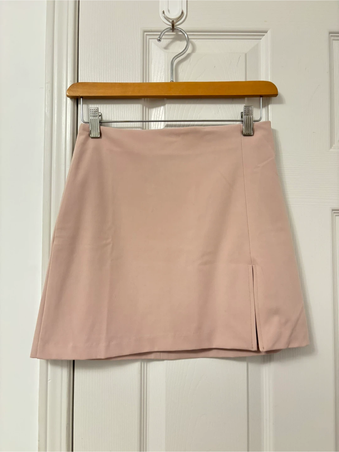 Aritzia Sunday Best Pink Mini Skirt with Slit size 0