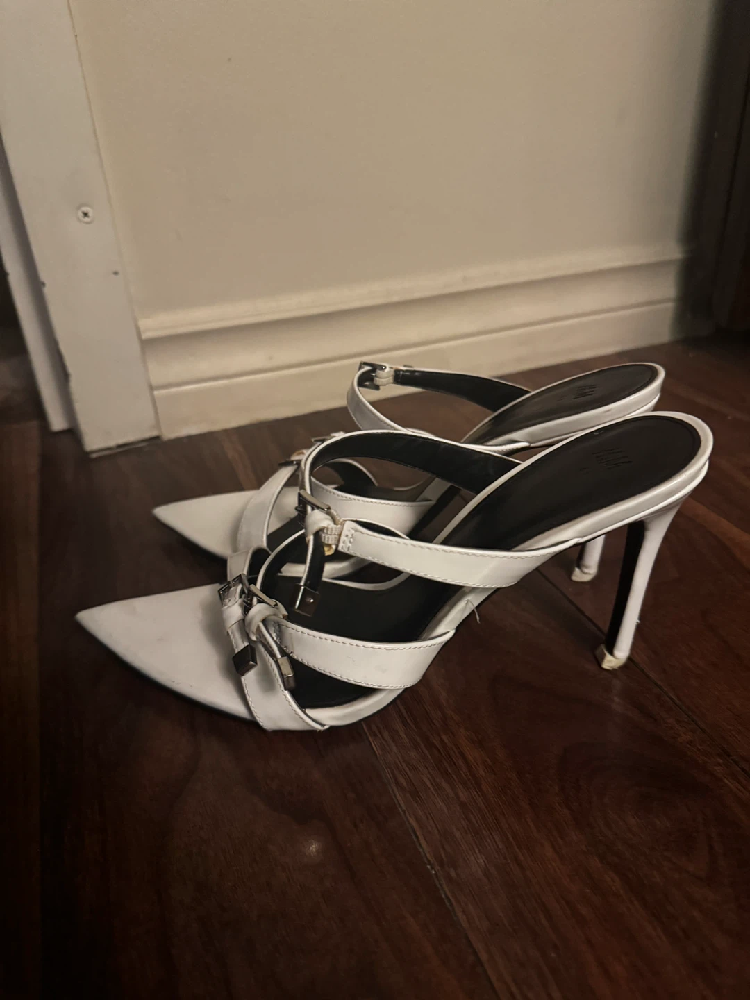 H&M White Pointed Toe Heels Size 41 - photo 2