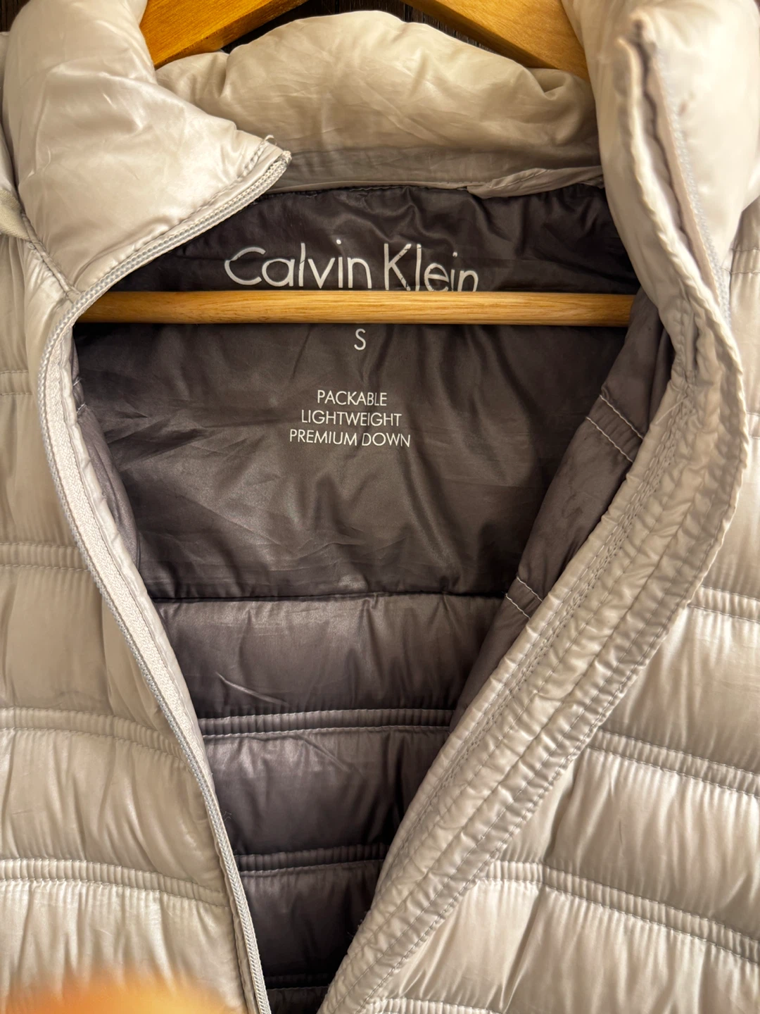 Calvin Klein Packable Lightweight Down Jacket - Size S - photo 3