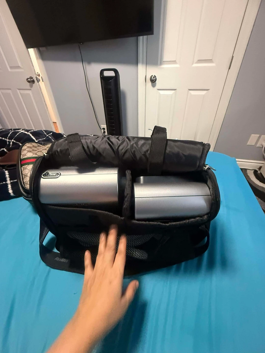 ResMed S9 AutoSet CPAP Machine with Bag and Accessories - photo 3