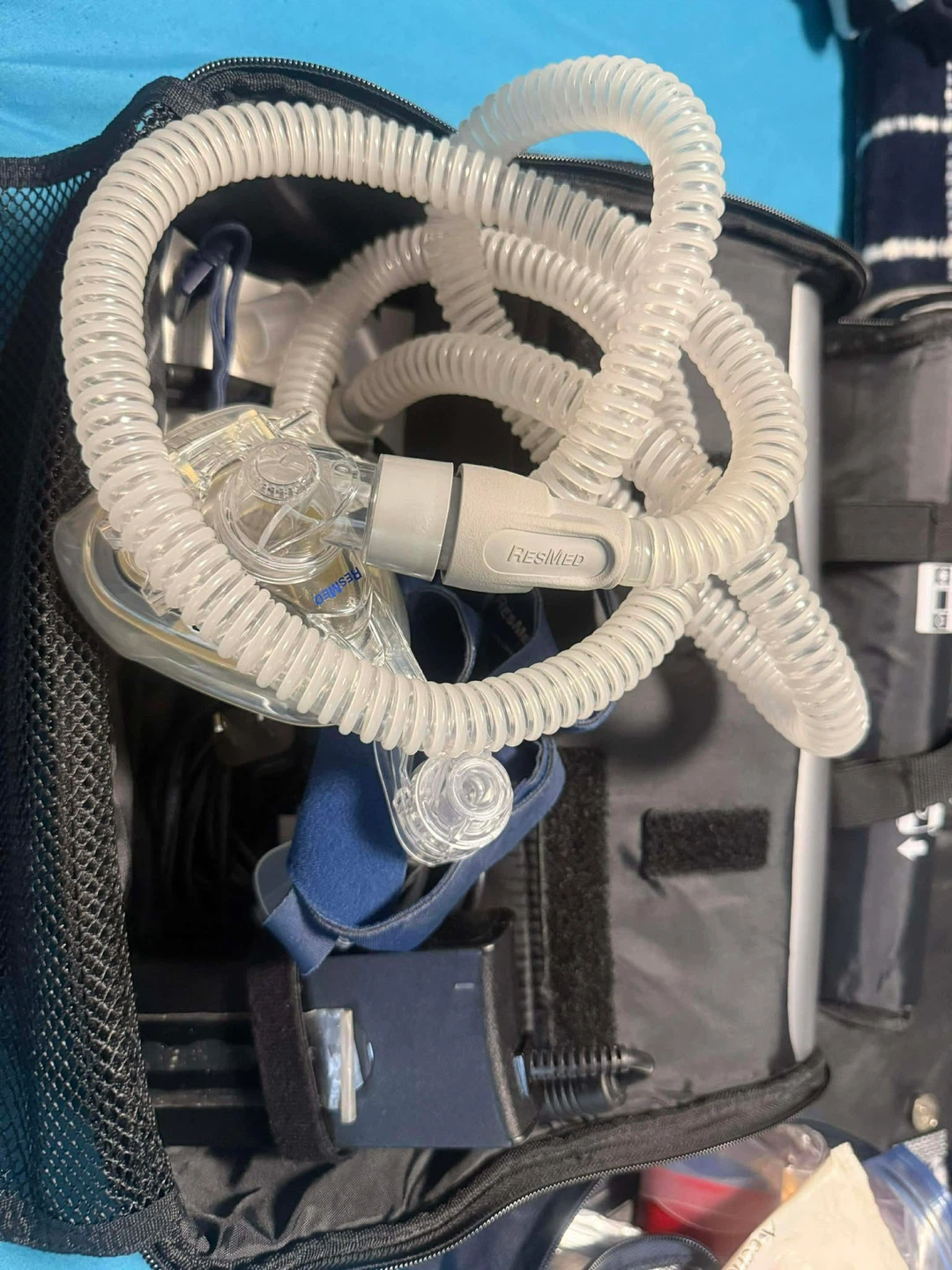 ResMed S9 AutoSet CPAP Machine with Bag and Accessories - photo 2