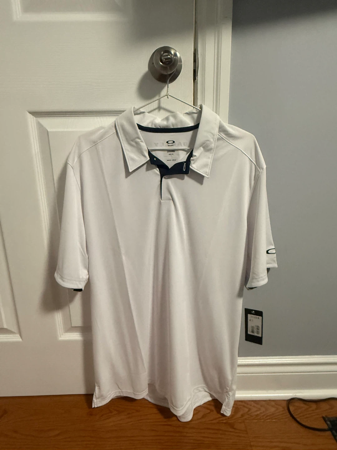 Oakley Men's White Polo Shirt - Size XL