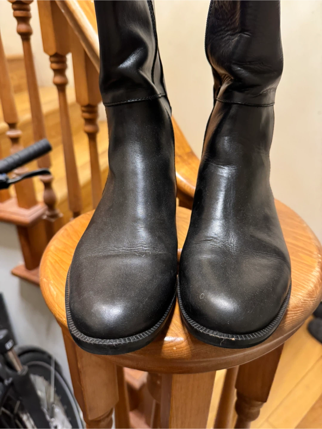 Vera Gomma Black Leather Studded Knee-High Boots Size 39 - photo 2