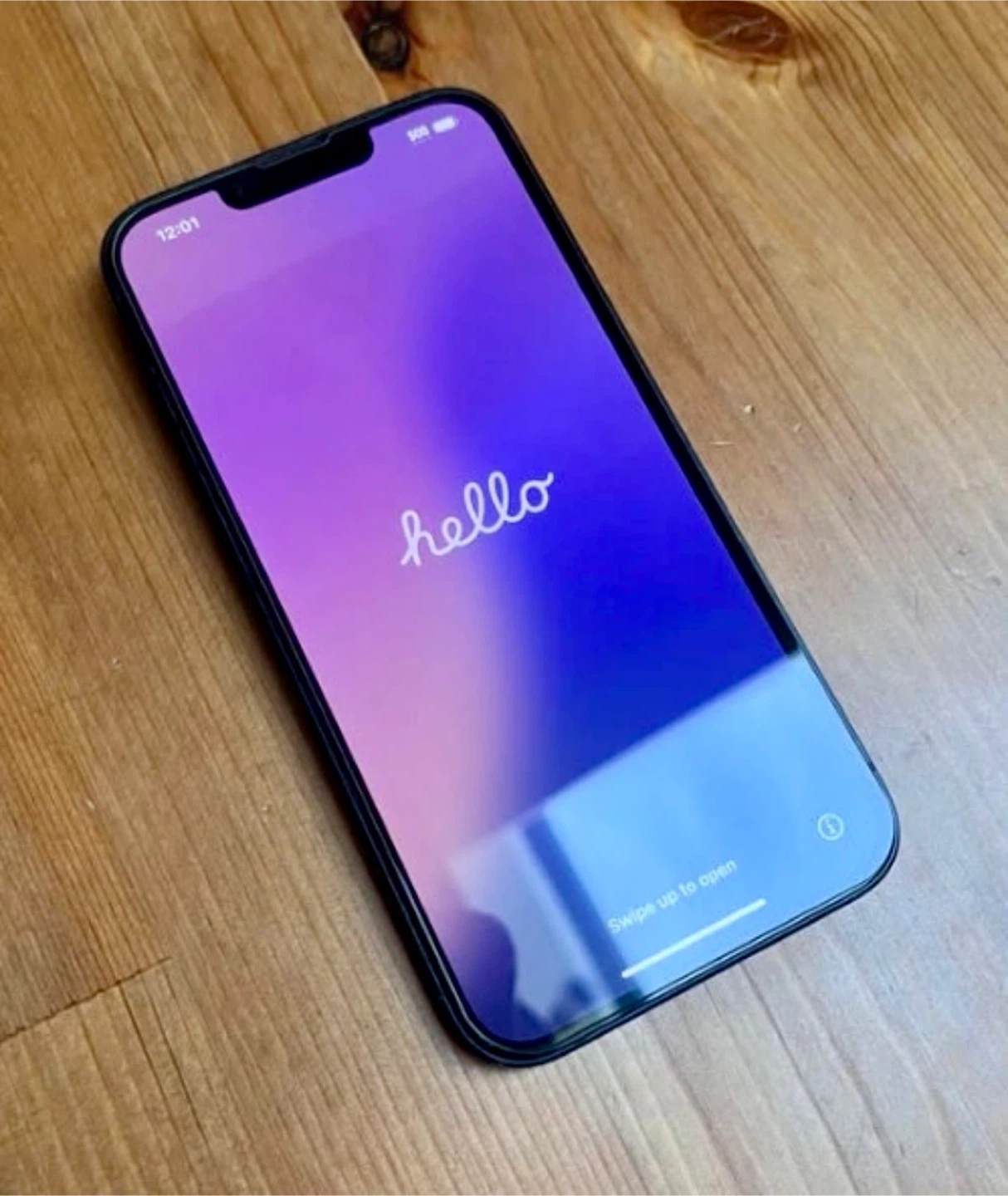 iPhone 14 - photo 2
