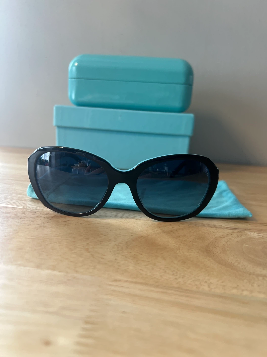 Tiffany & Co. Sunglasses - photo 3