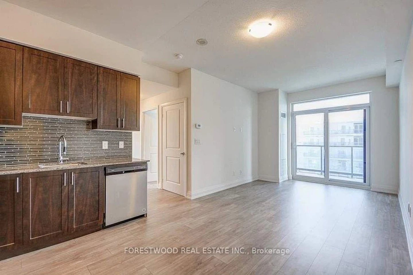 2 Beds 2 Bathrooms Apartment for rent 3700 Hwy 7 Vaughan - photo 3