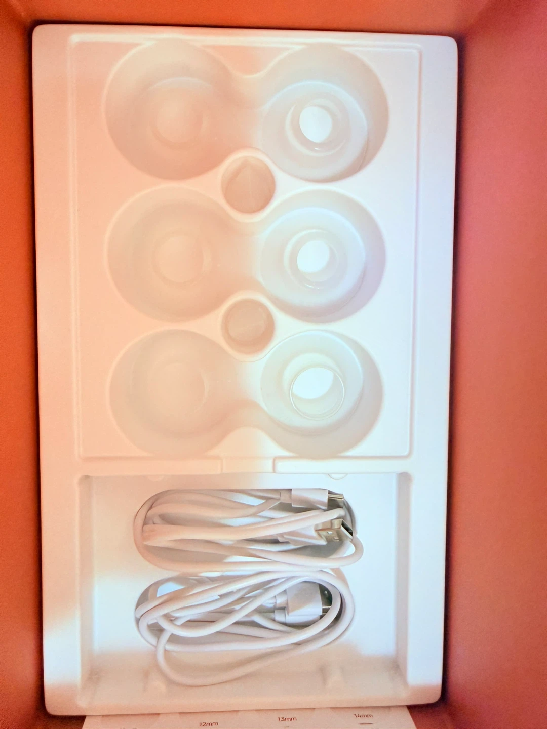 Momcozy M5-V Hands-free Double Breast Pumps - New - photo 3