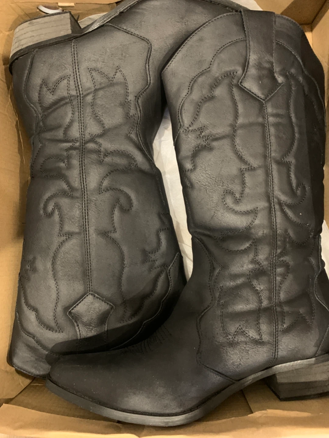 New  size 8 Black Faux Leather Cowboy Boots