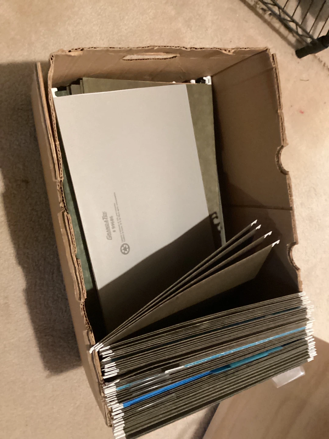 Hanging file folders