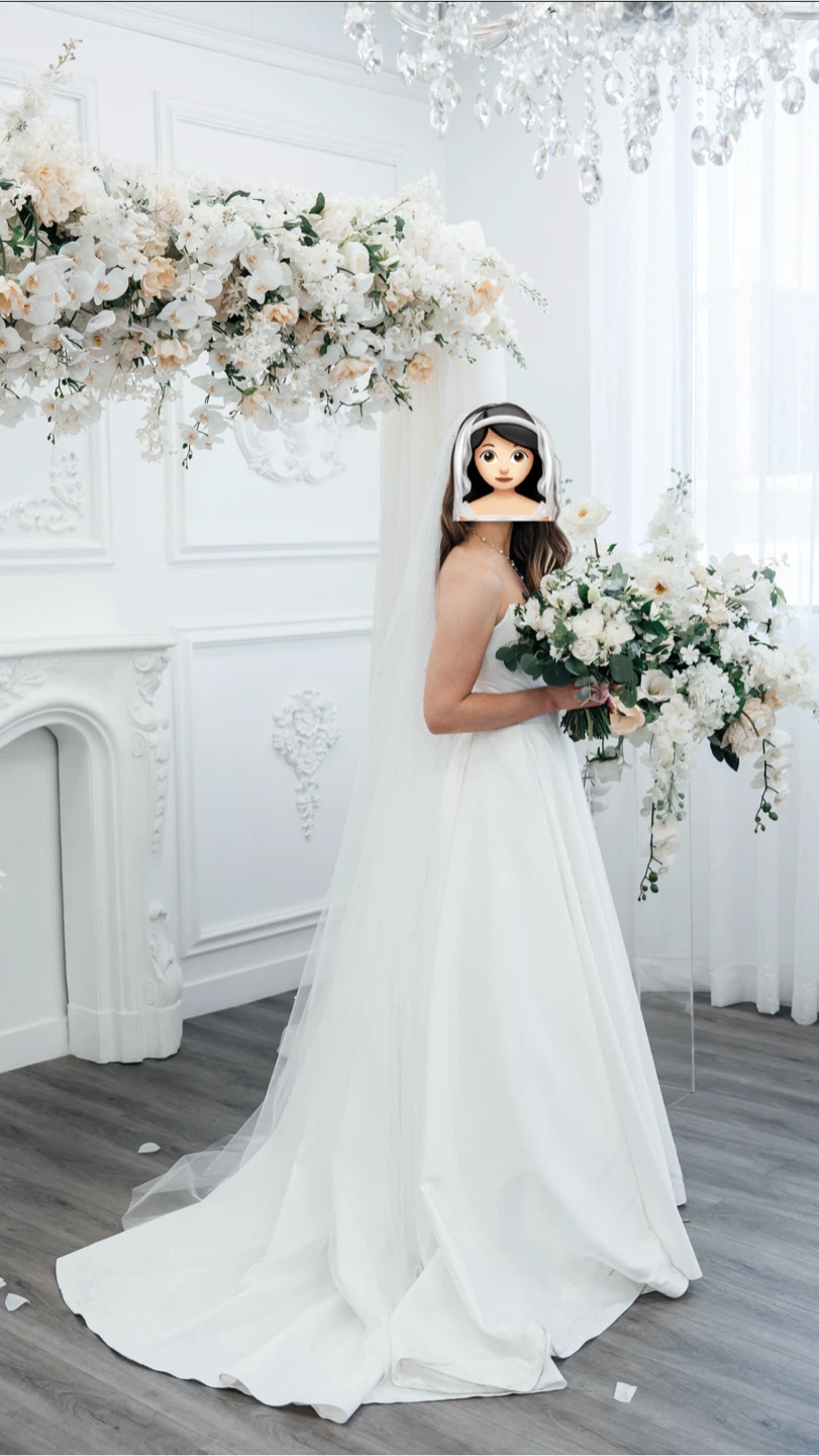 Wedding satin dress / ball gown silhouette - photo 5