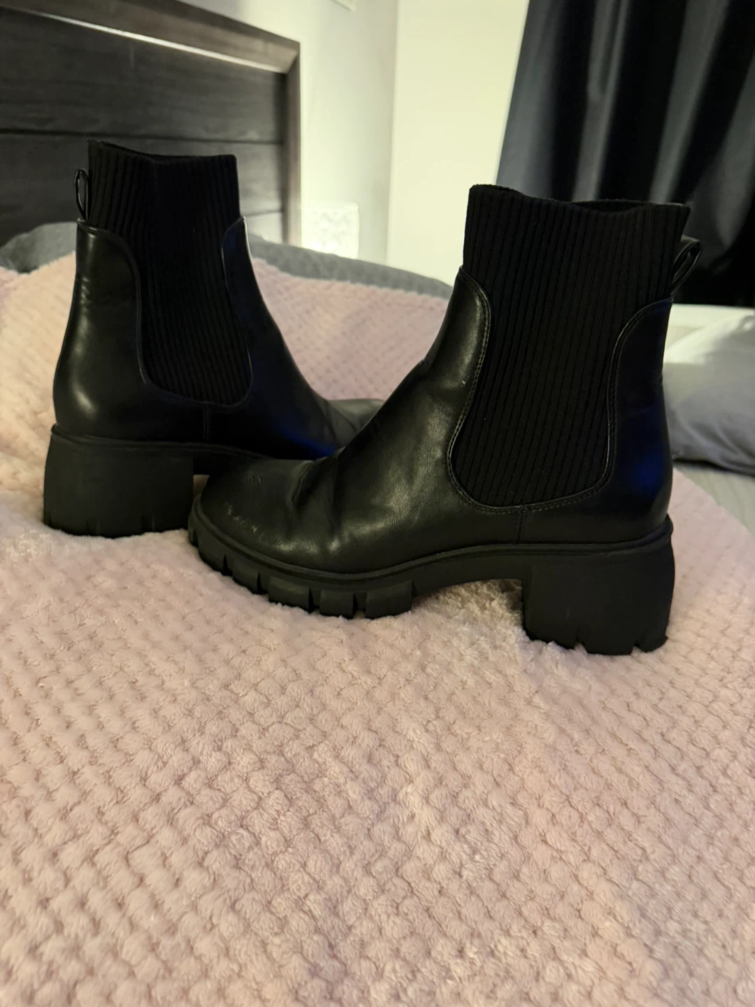Steve Madden Black Chunky Chelsea Boots