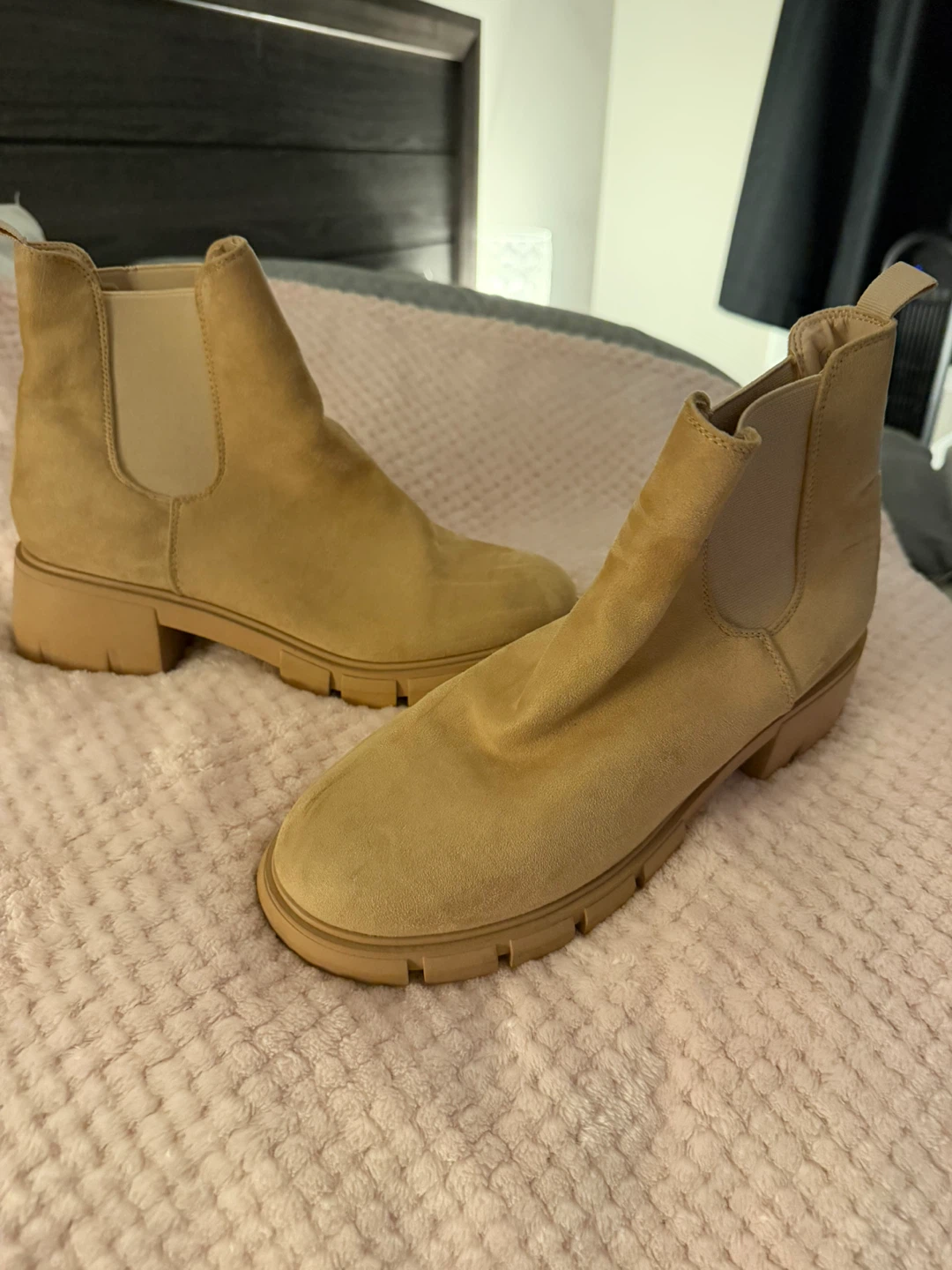 Tan Suede Chelsea Boots - photo 3