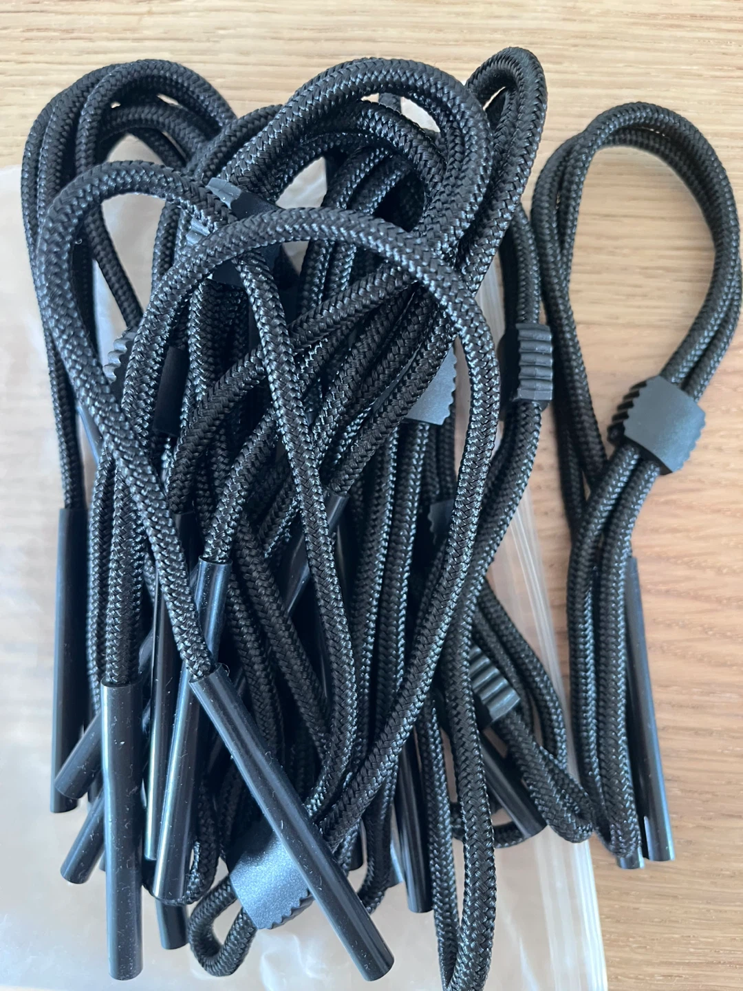 Black Glasses Strap Pack