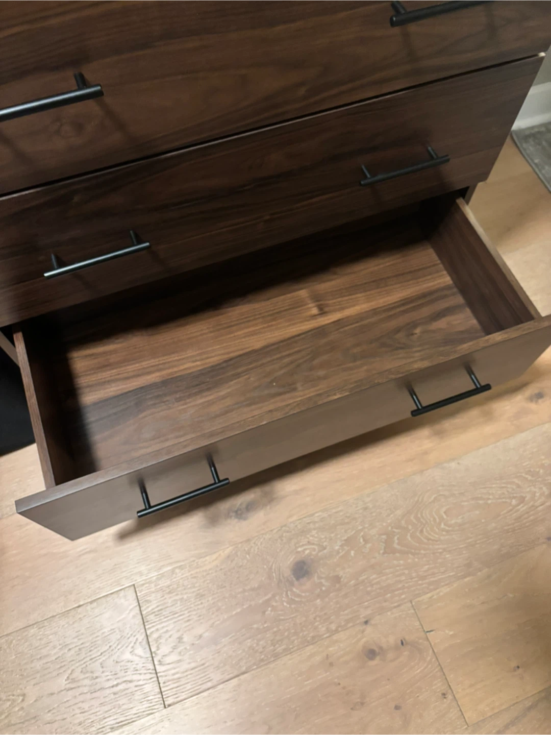 Walnut Finish 4-Drawer Dresser - photo 4