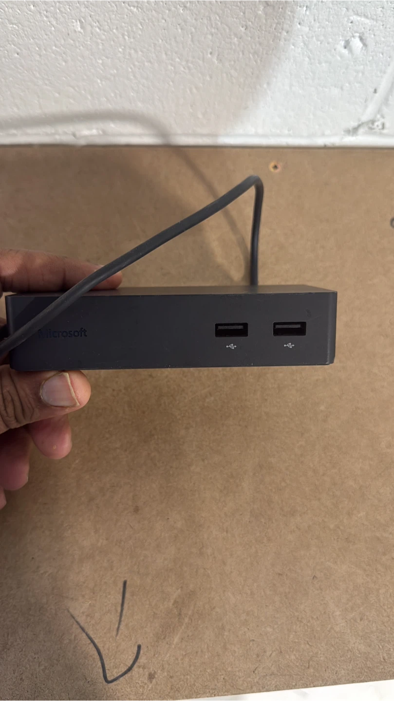 Microsoft Surface Dock - photo 3