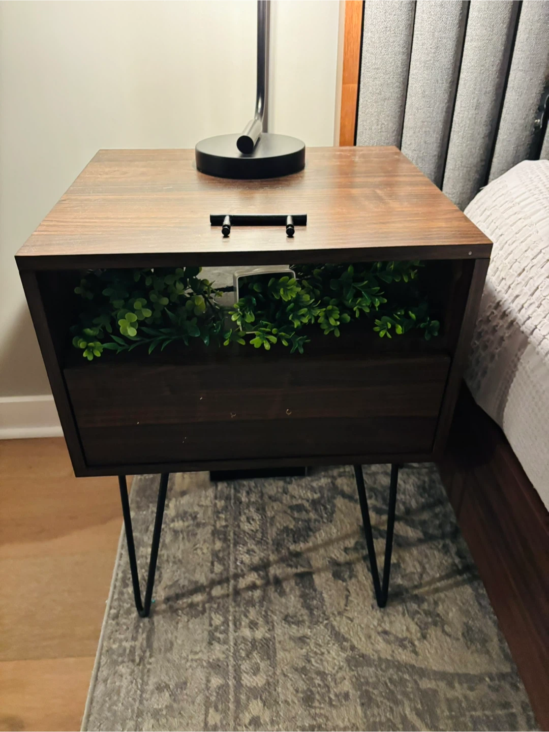 2 Mid-Century Modern Nightstands with Drawer and Open Shelf - photo 2