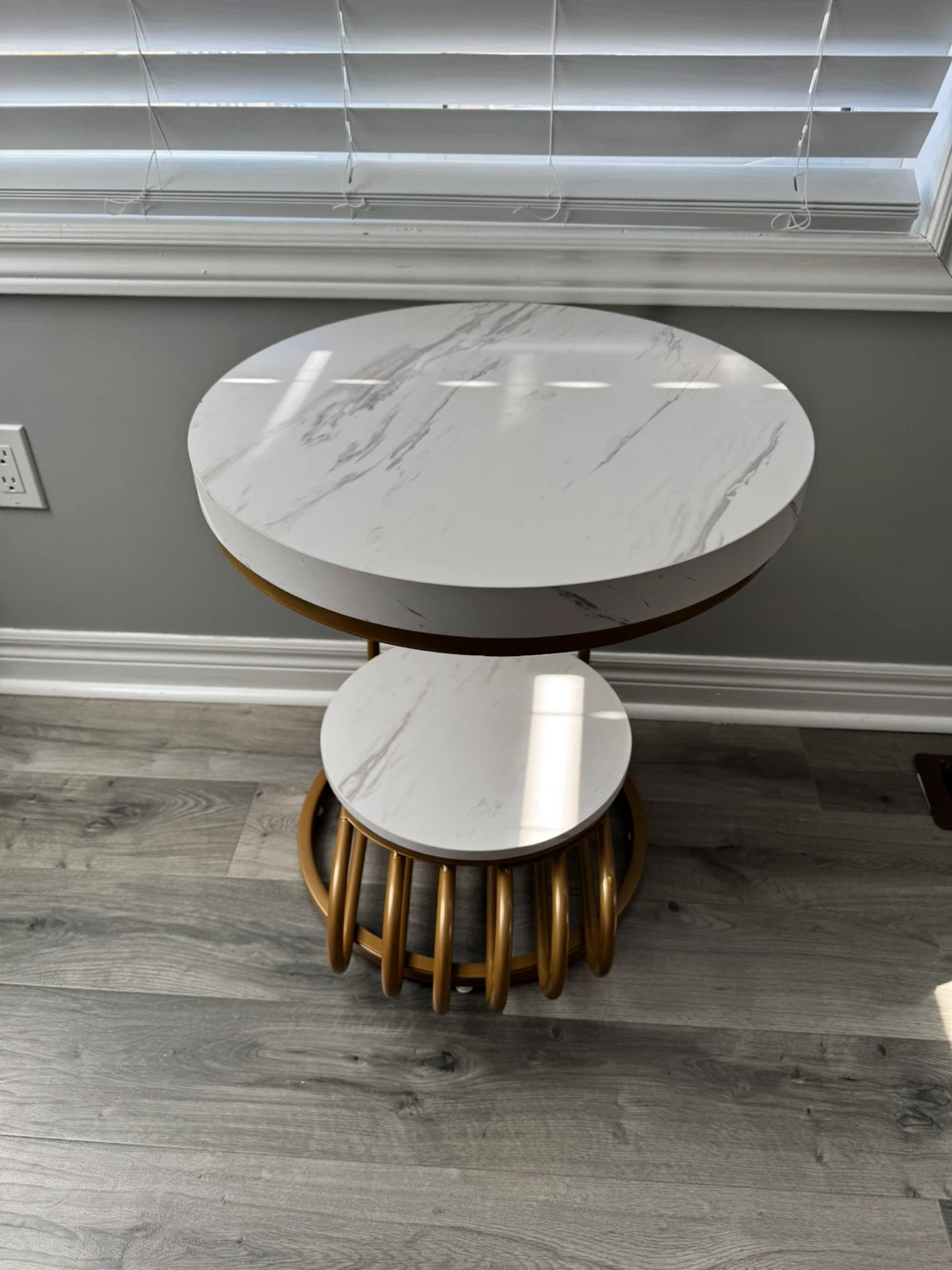 Marble and Gold 2-Tiered Side Table - photo 2