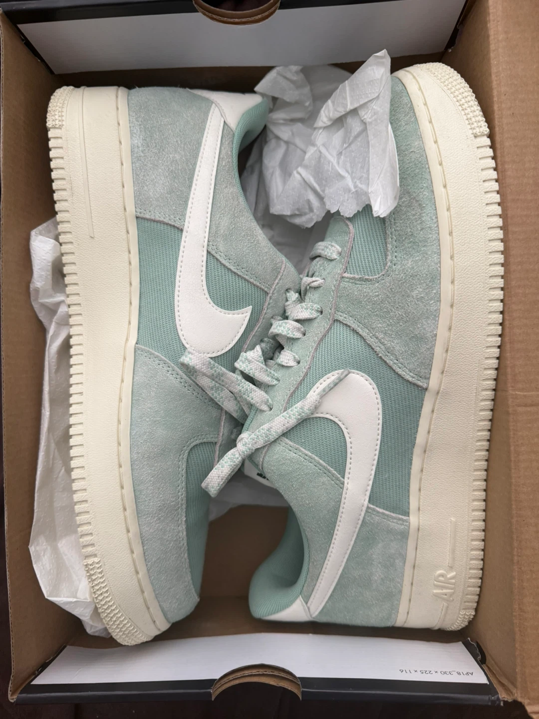 Nike Air Force 1 '07 LV8 Enamel Green Sneakers - photo 3