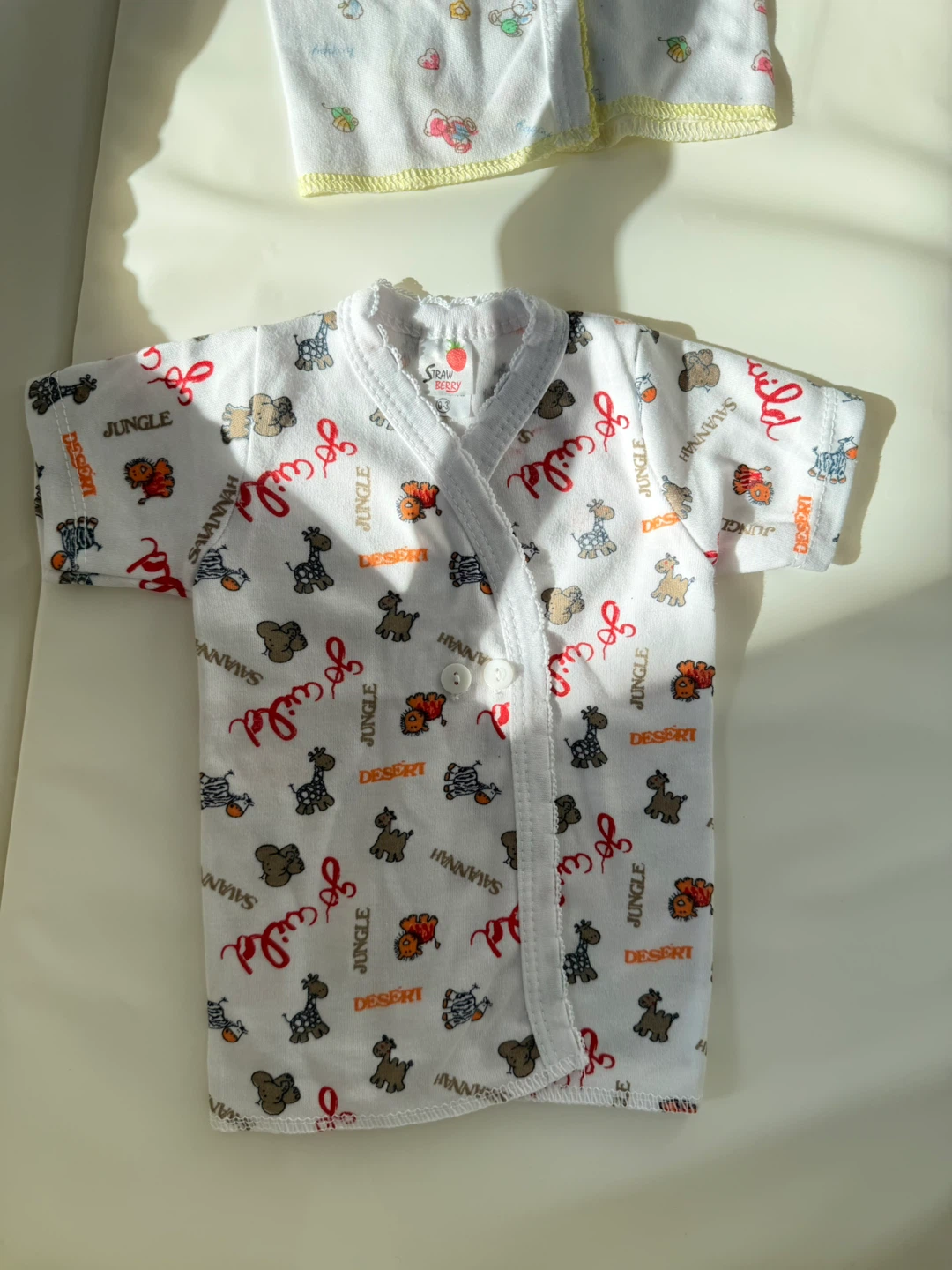 Brand new Babies' 4 Pack Relaxed Fit Short 0-3m - photo 4