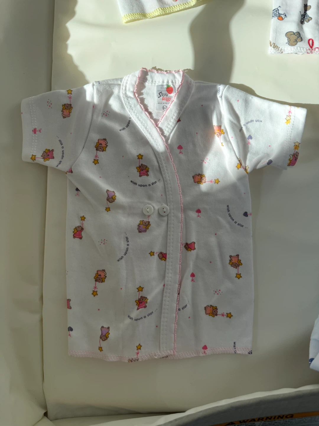 Brand new Babies' 4 Pack Relaxed Fit Short 0-3m - photo 3