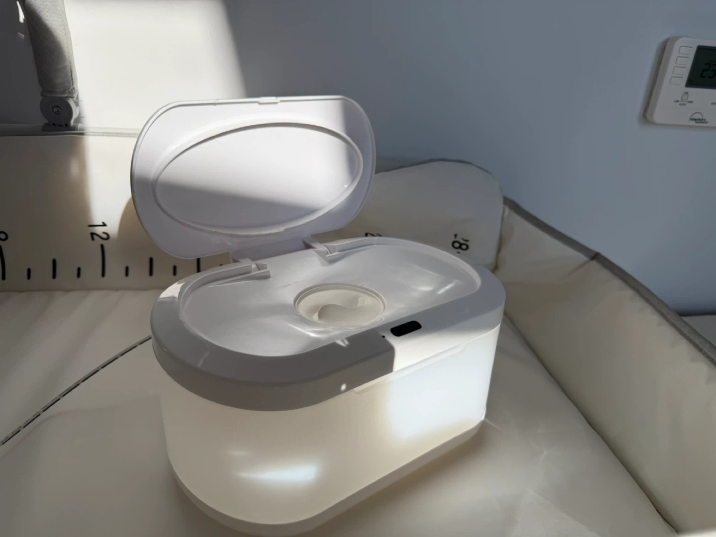 Munchkin Touch Free Baby Wipe Warmer