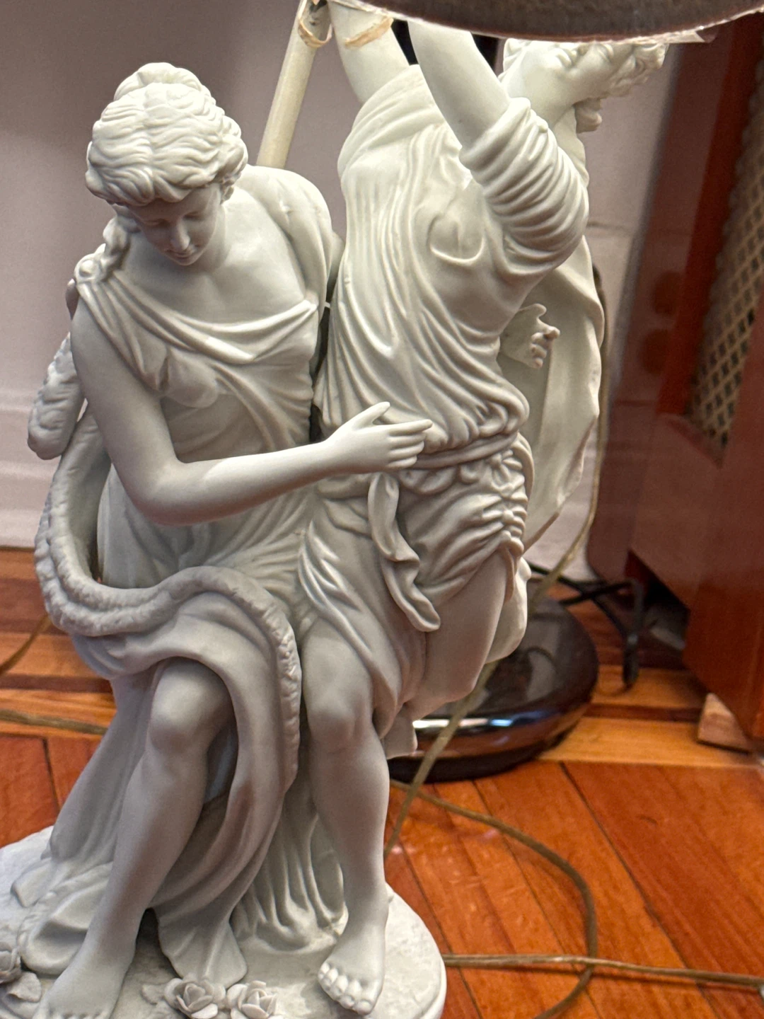 Pair of Vintage Ceramic Angel Table Lamps with Shades - photo 3