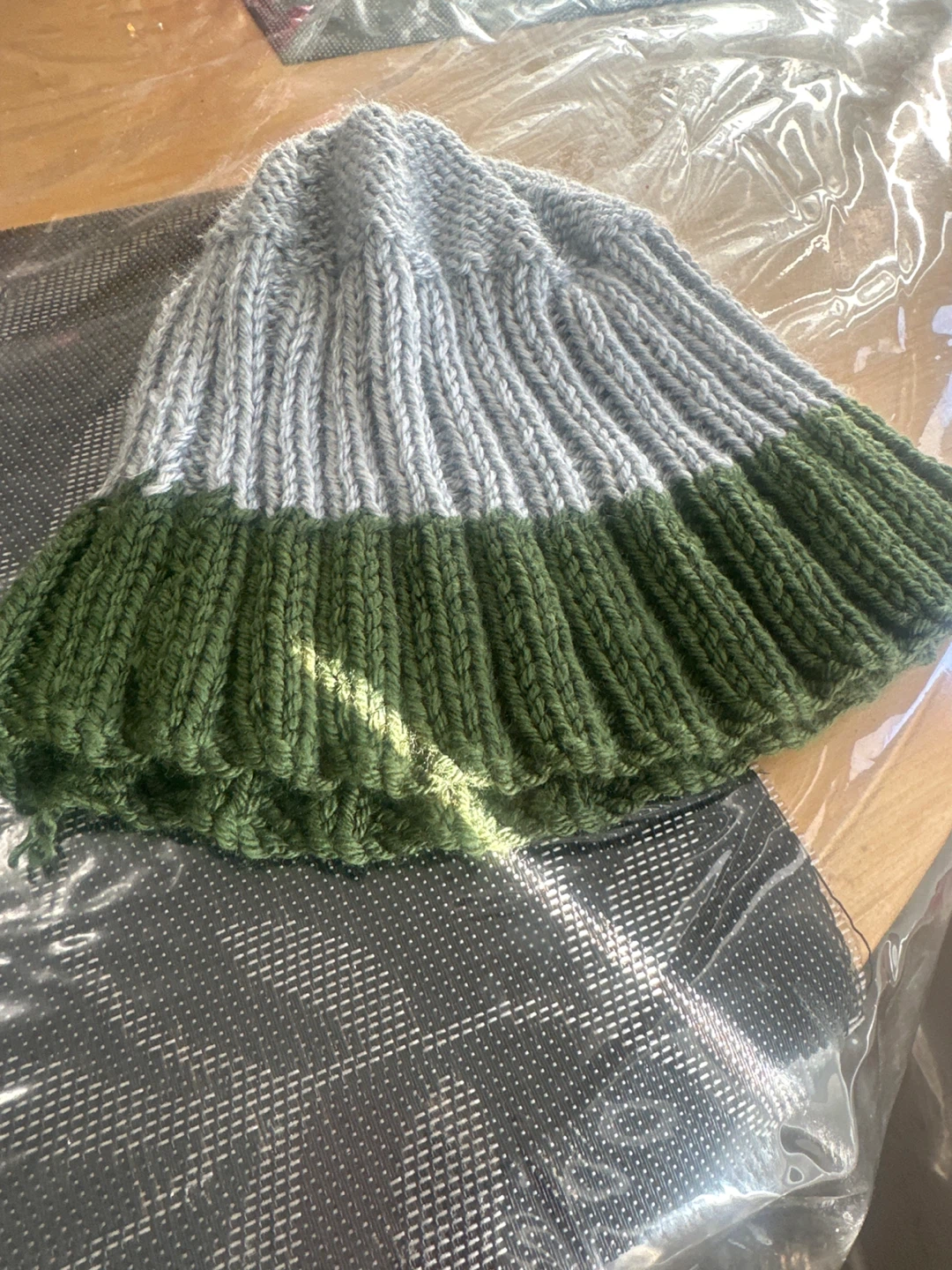 Two-Tone Knit cap - Grey and Green