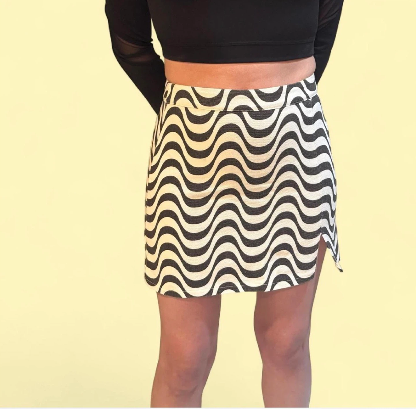 Black and White Swirl Print Mini Skirt