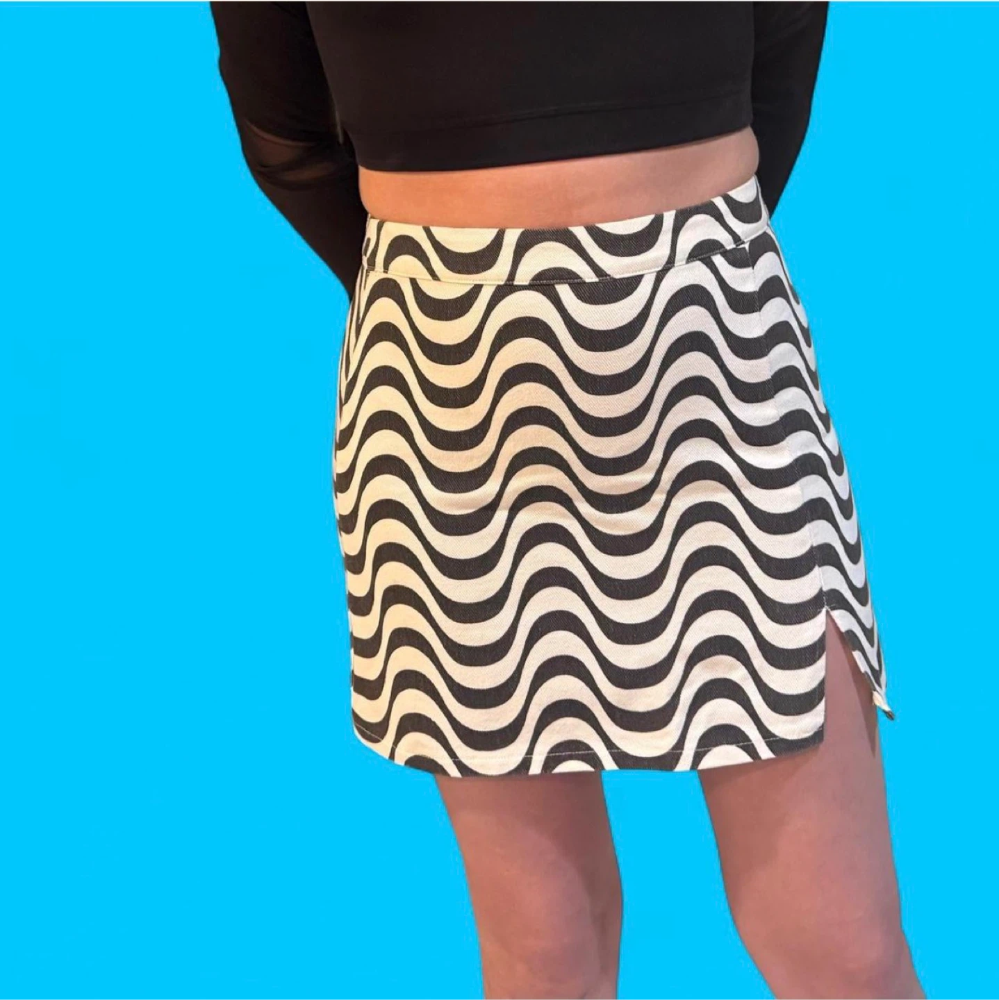 Black and White Swirl Print Mini Skirt - photo 4