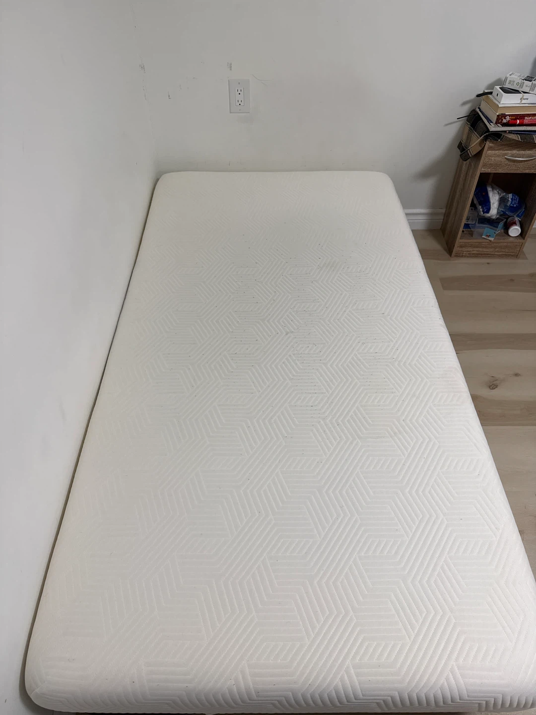 ViscoLogic Mattress Twin and box spring - photo 2