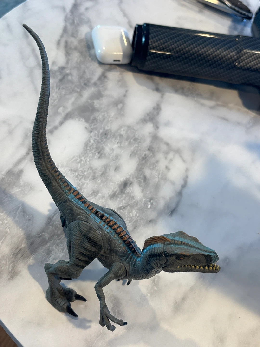 Jurassic World Velociraptor Action Figure - photo 3