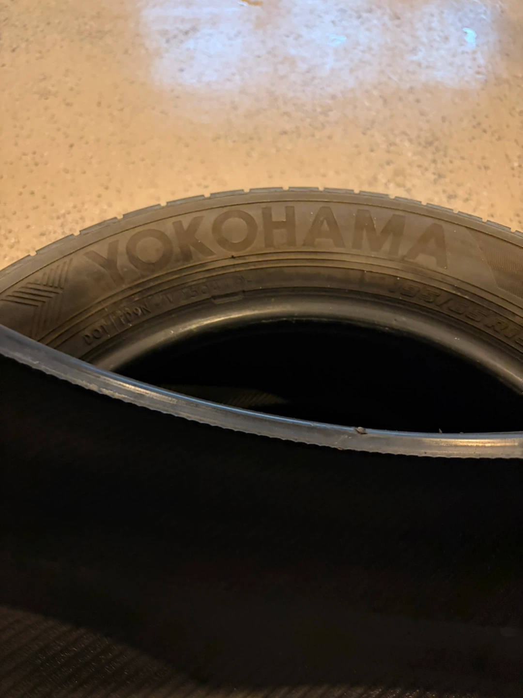 Yokohama AVID GT Tires - 195/65R15 - photo 3