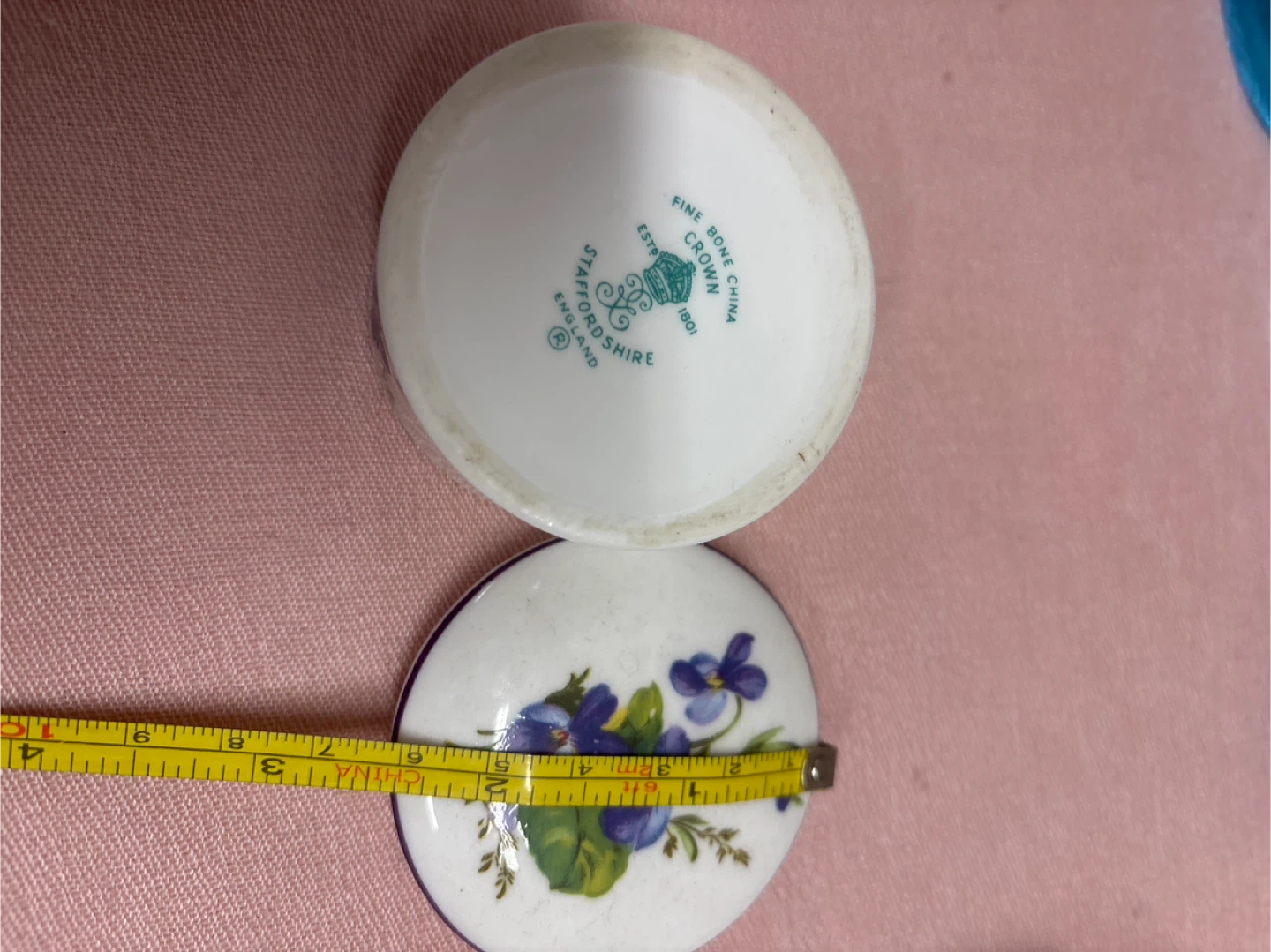 Lot of 8 Decorative Porcelain Bells and Trinket Boxes - photo 2