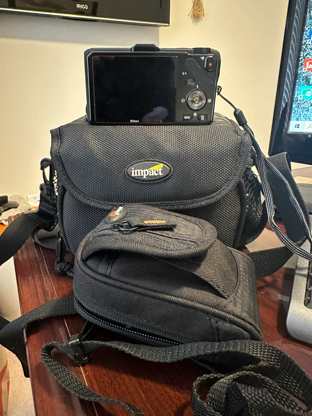 Nikon COOLPIX S9300 Digital Camera with Camera Bag - photo 2