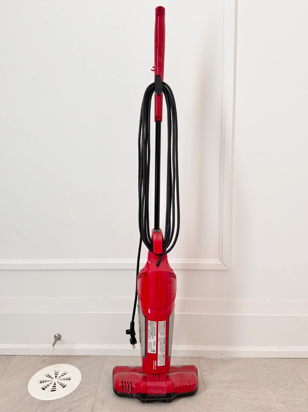 Dirt Devil QuickPath Bagless Vacuum Red - photo 2