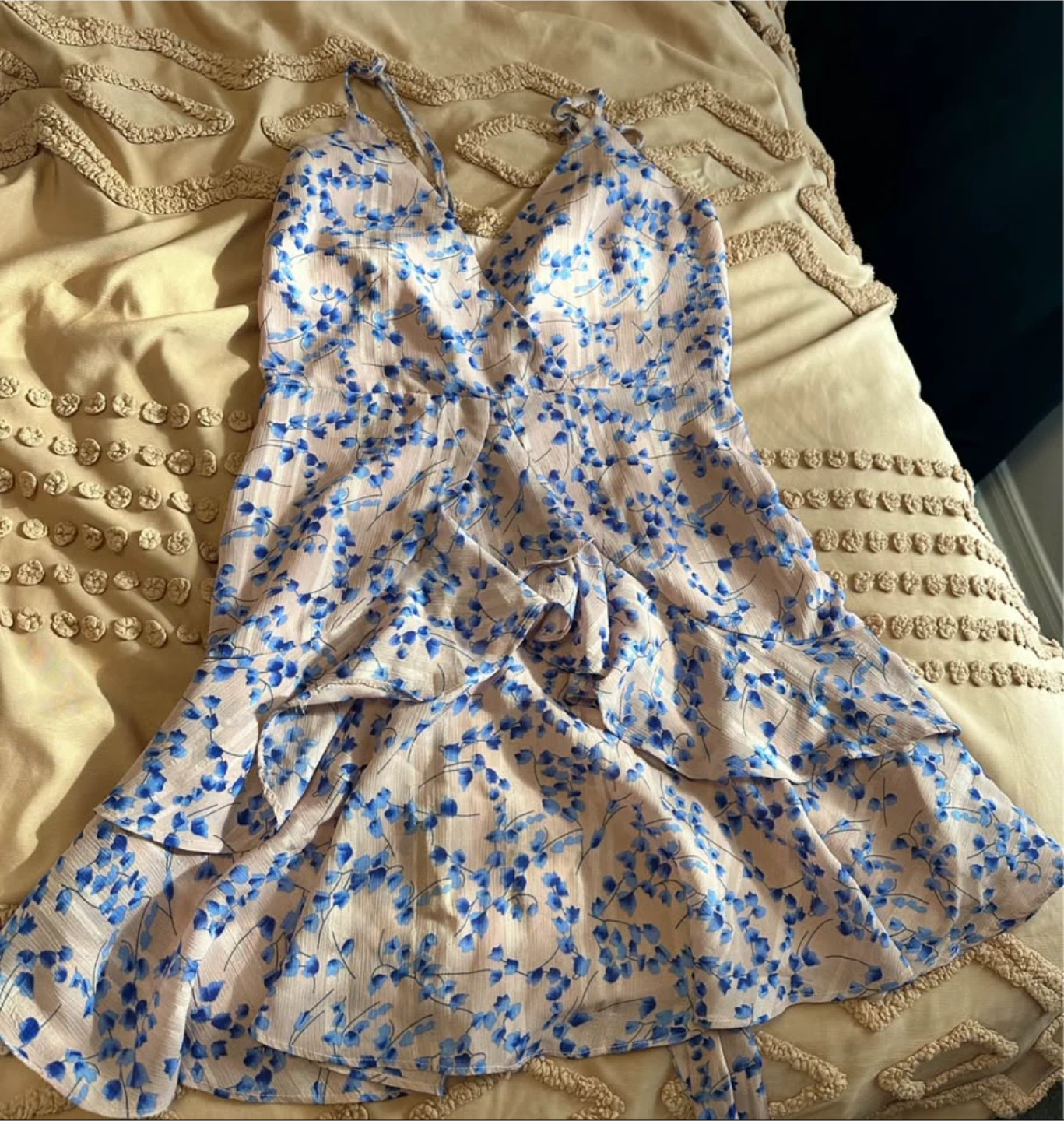 Selfie Leslie Floral Mini Dress AUS 10 / US M