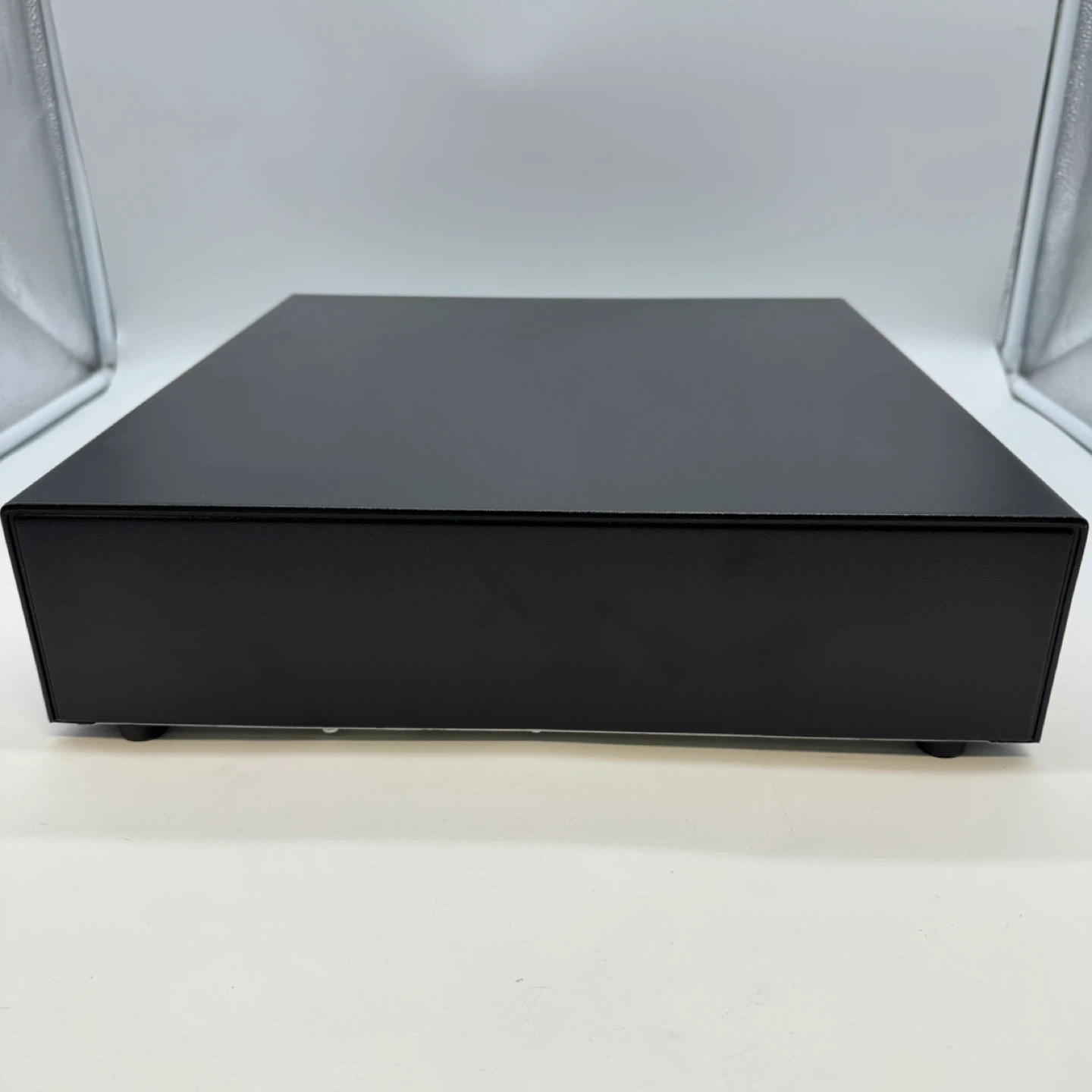 APG VB400-8-BL1616-B5 POS Cash Drawer 5VDC Register – Used - photo 2