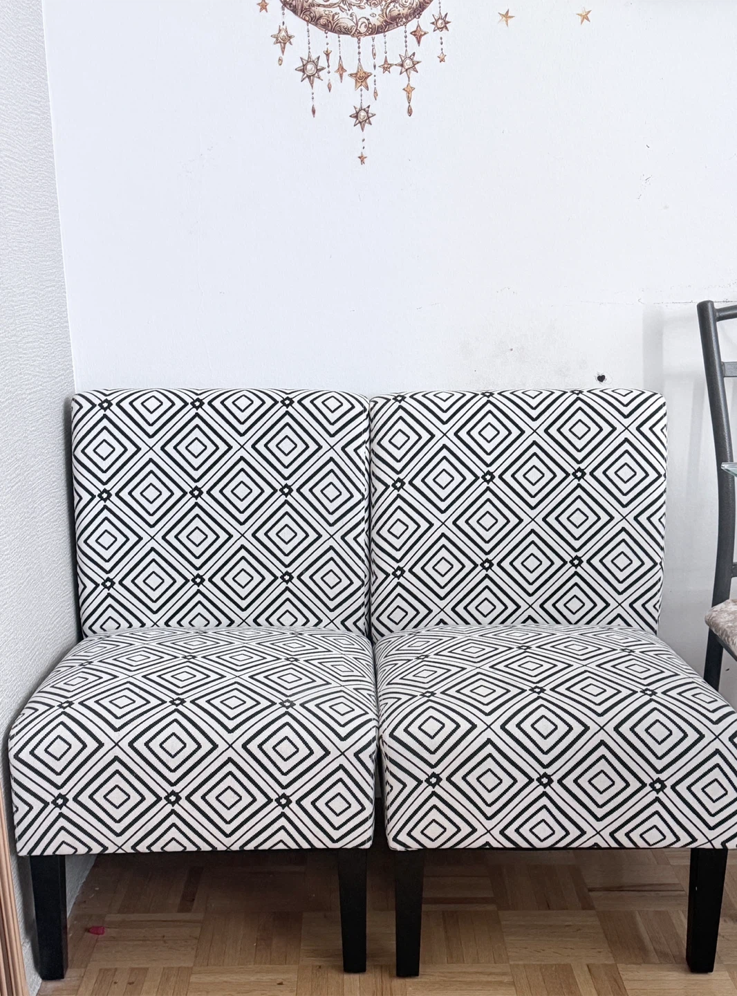 Set of 2 Accent Chairs