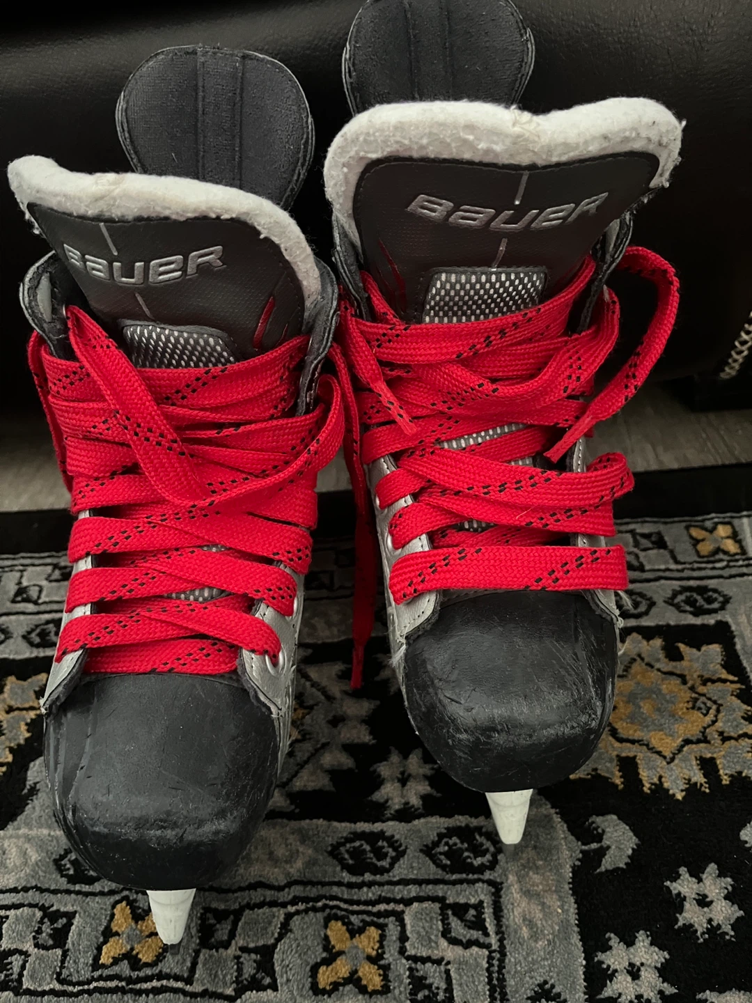 Bauer Youth Hockey Skates Size 2.5