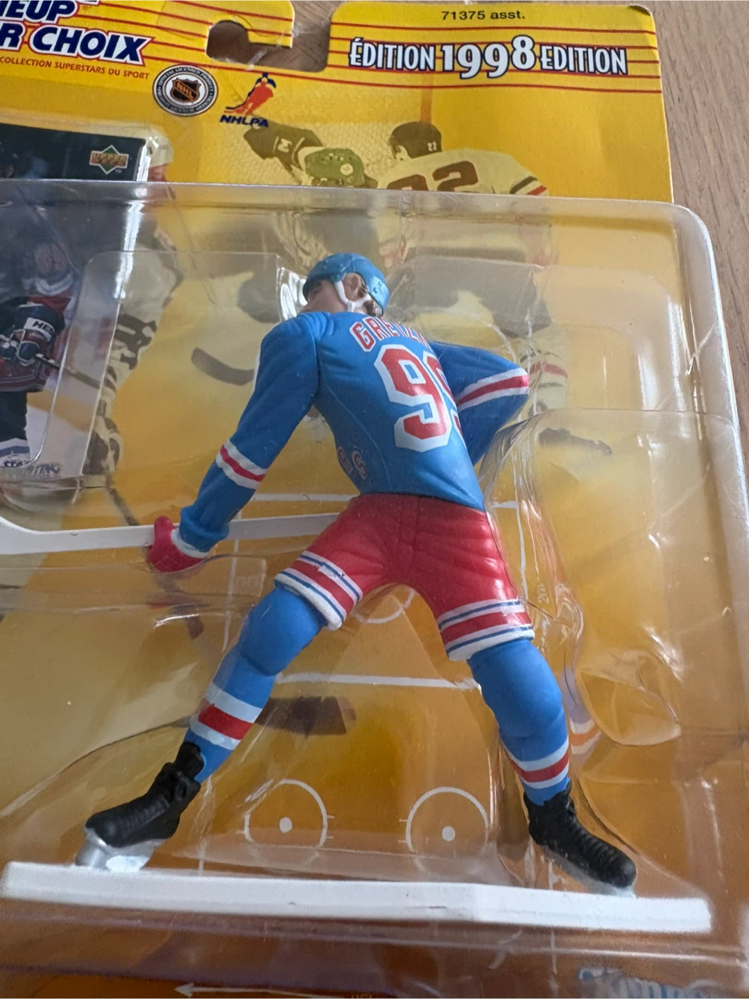 Wayne Gretzky 1998 Edition Hockey Figure - photo 2