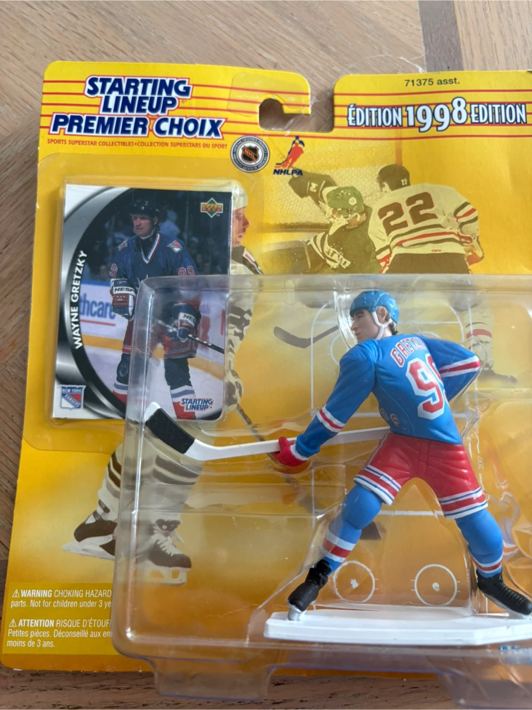 Wayne Gretzky 1998 Edition Hockey Figure