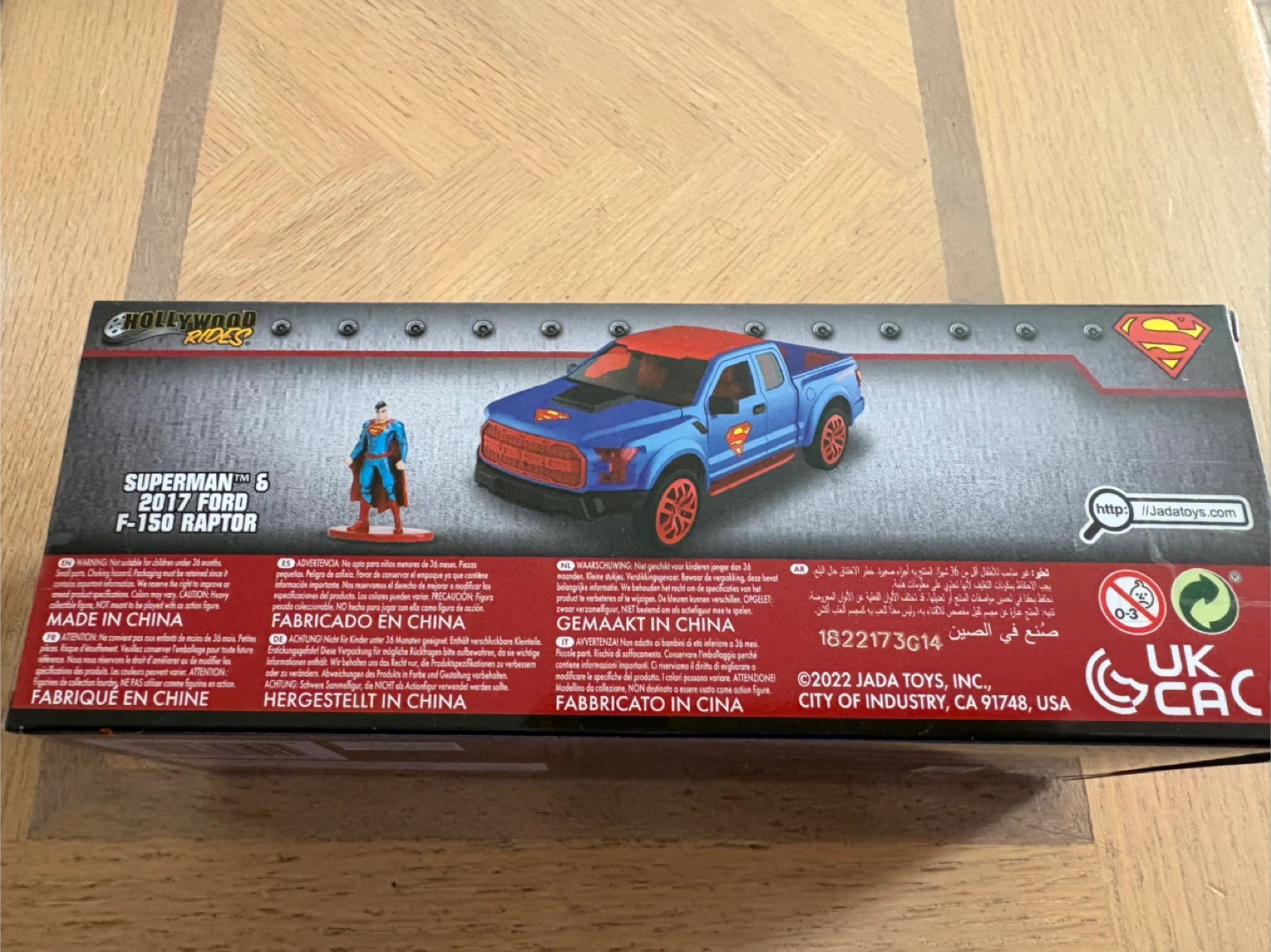 Superman 6 2017 Ford F-150 Raptor Die-Cast Truck with Figure - photo 3