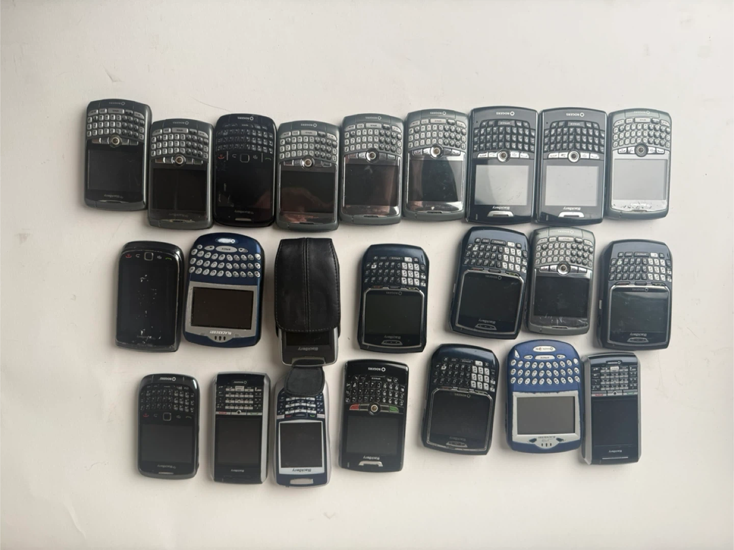 BlackBerry Phones - Assorted Models - photo 2