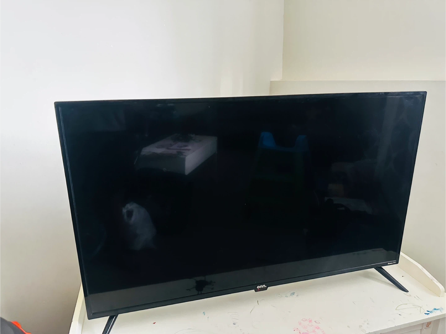 Onn. Roku TV