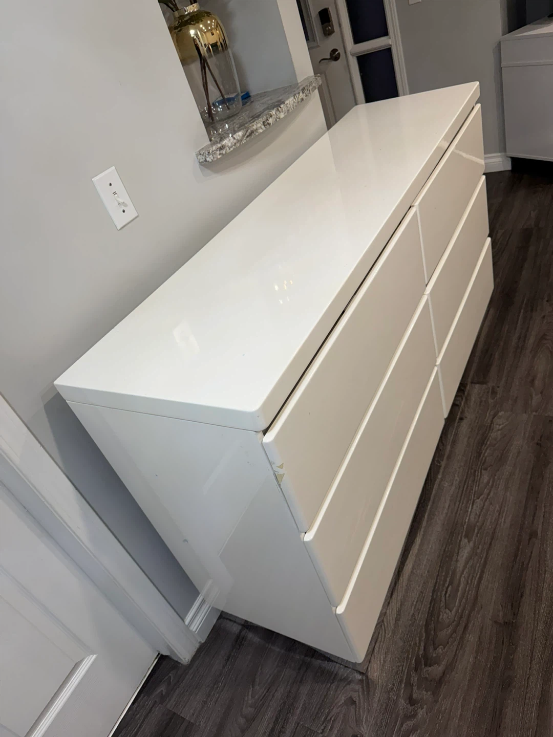 White 6-Drawer Dresser with Silver Base - photo 2