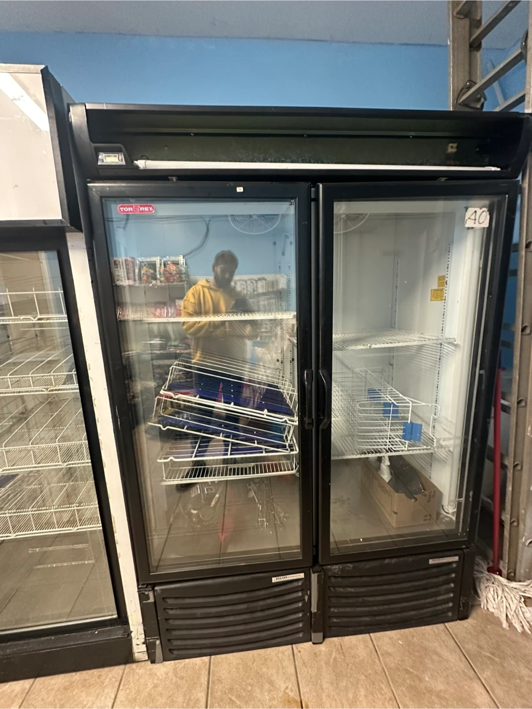 Tor Rey Commercial Display Refrigerator - photo 2