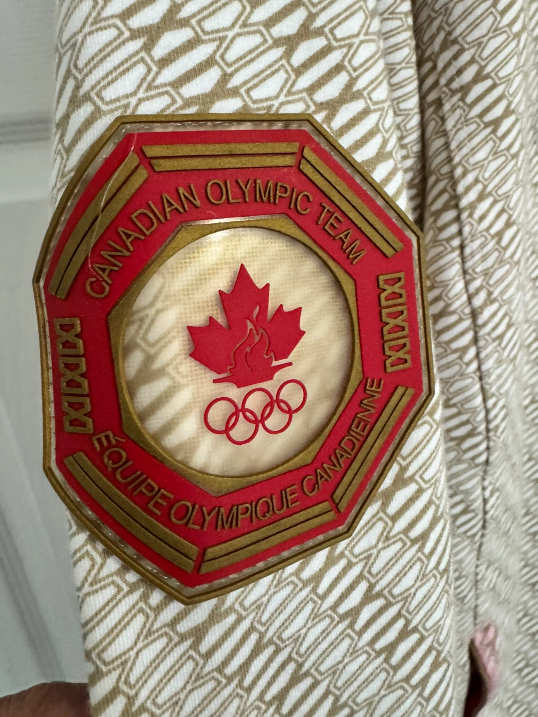 2008 Olympic Games Canada Hooded Sweatshirt HBC Jacket (Large) - photo 2